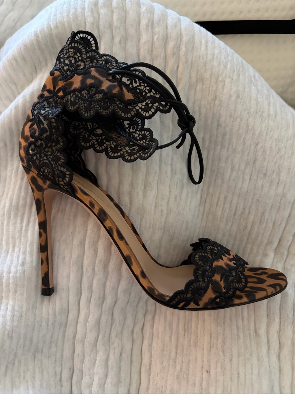 Size 39 - Gianvito Rossi Leopard Print Lace Ankle-Tie Stiletto Sandal
